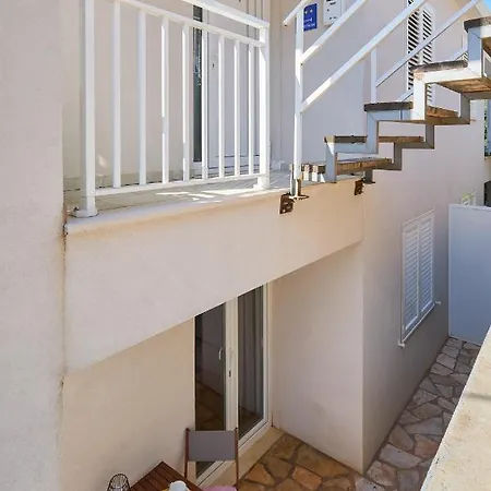 Apartment Iris Sea View - Free Beach Parking Mlini