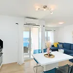 Appartement Iris Sea View - Free Parking